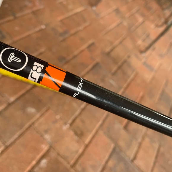 FUJIKURA XLR8 X-FLEX  golf SHAFT
Used - Picture 8 of 8